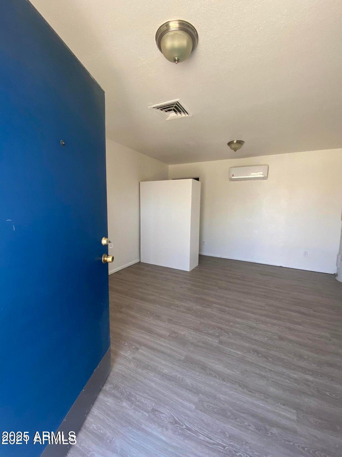 2049 W HAYWARD Avenue 16