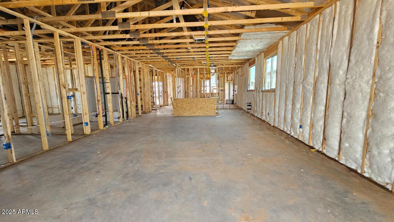 6512 E FIDDLENECK Way