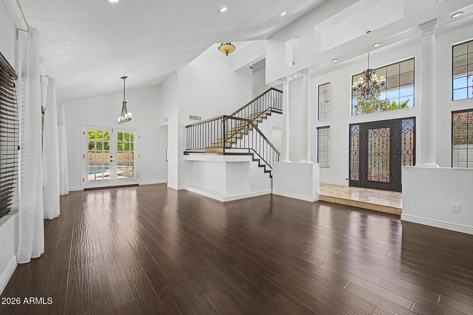 6020 E MARCONI Avenue