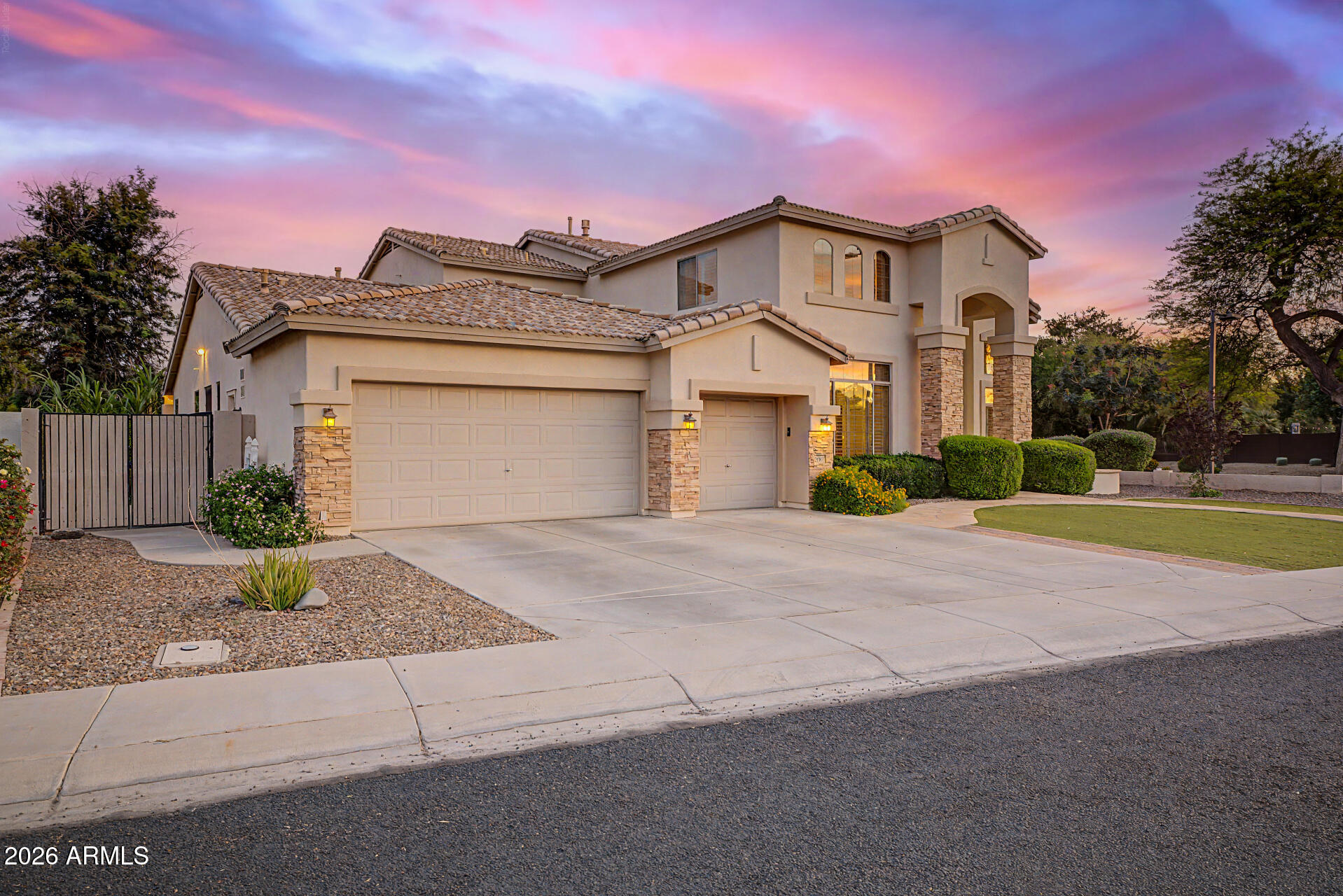 2087 W REMINGTON Drive