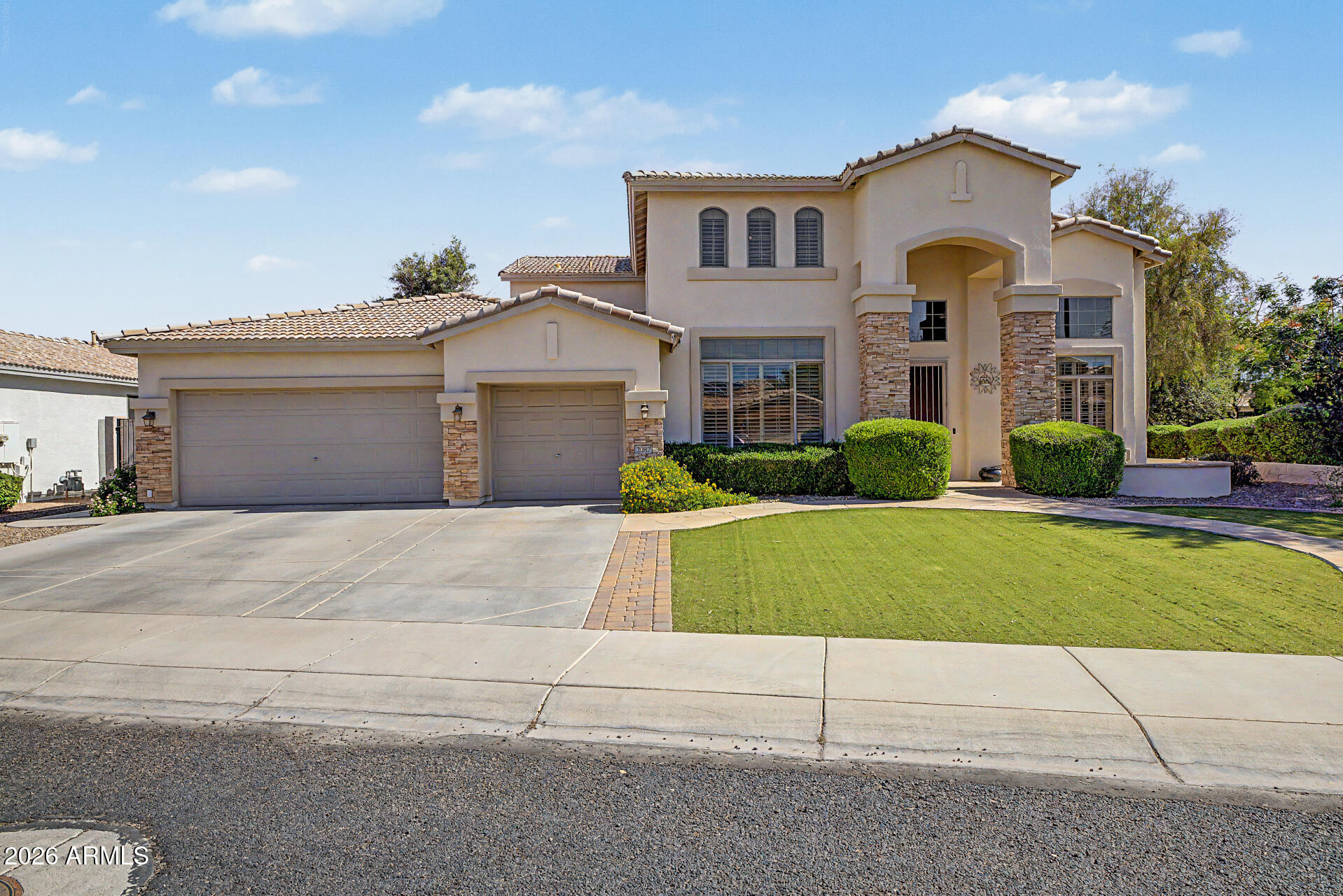 2087 W REMINGTON Drive