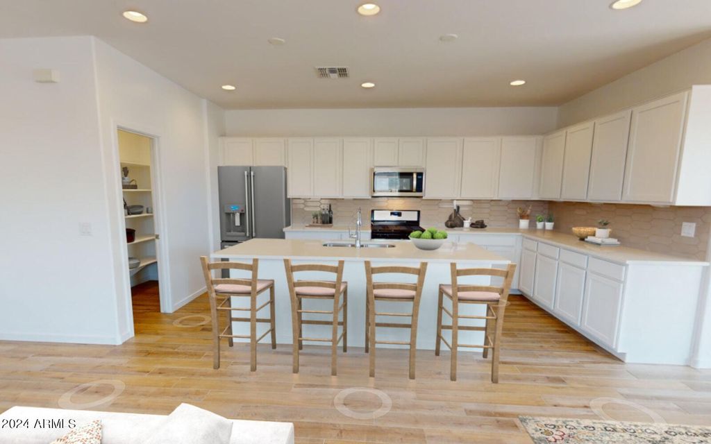 Photo of 12556 W Parkway Lane, Avondale, AZ 85323 (MLS # 6902614)