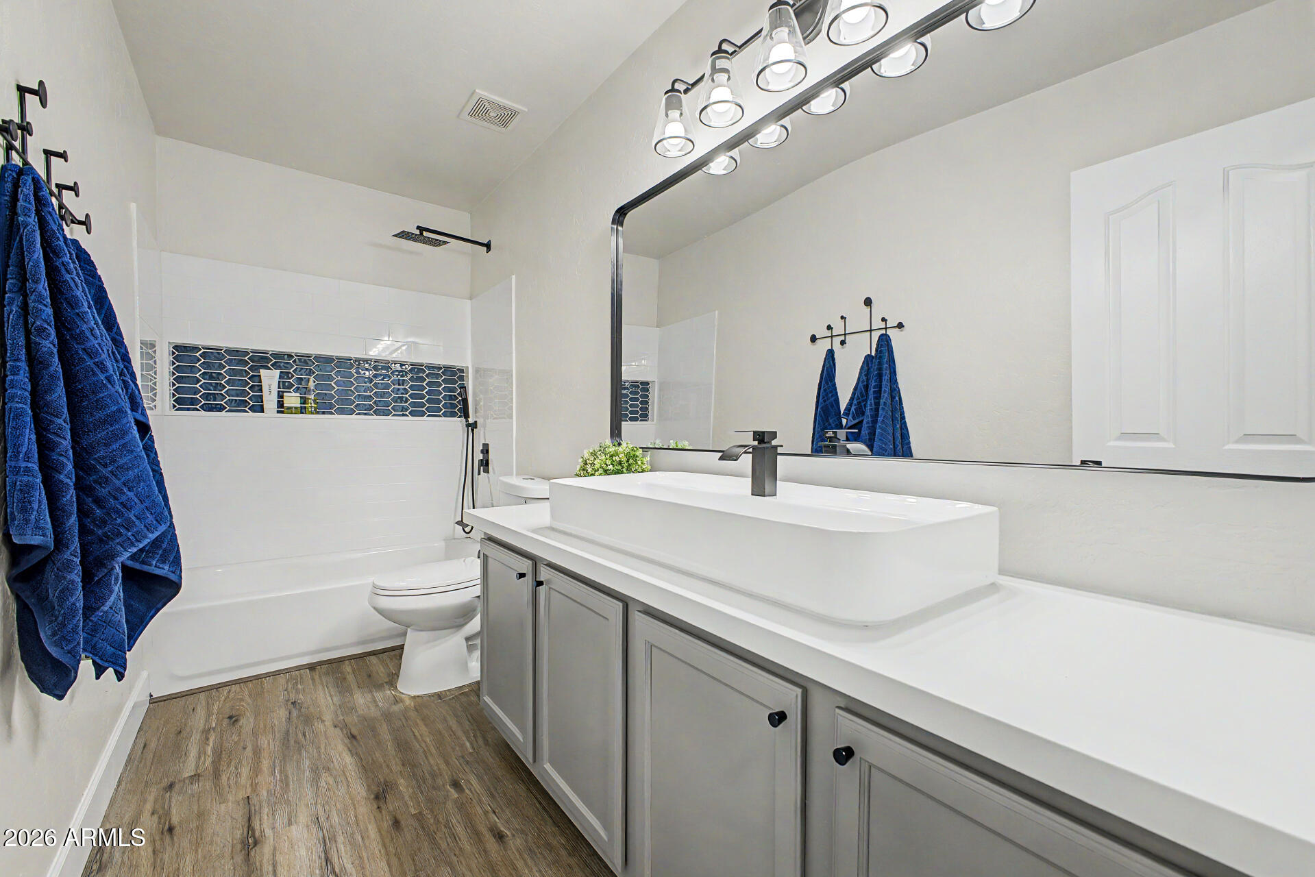 RIO SIERRA AMD - Residential