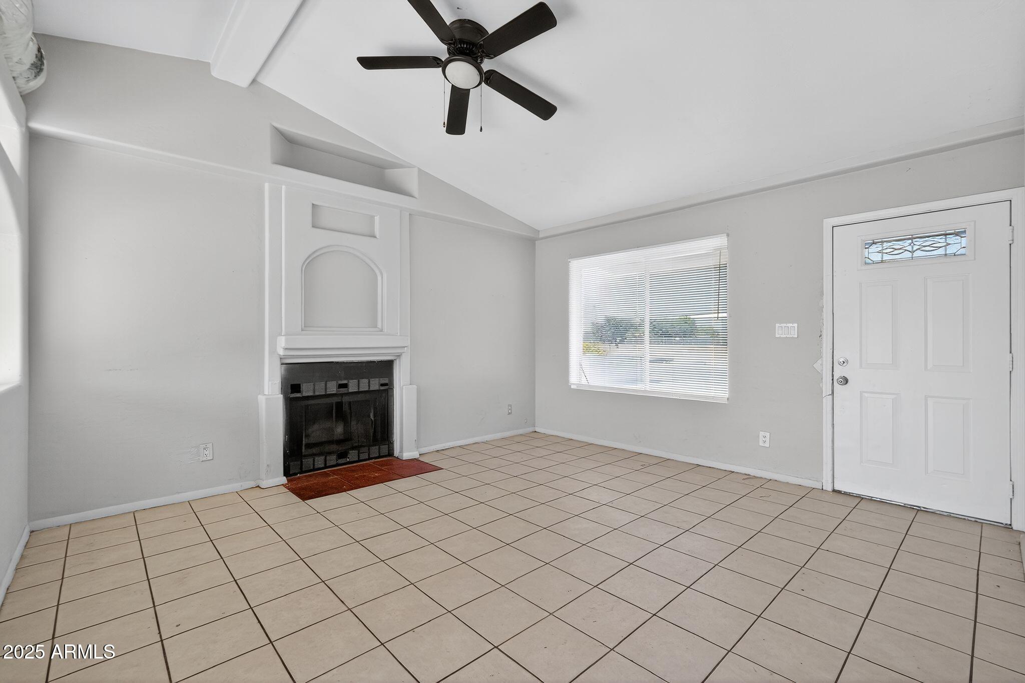 8727 W CAMPBELL Avenue