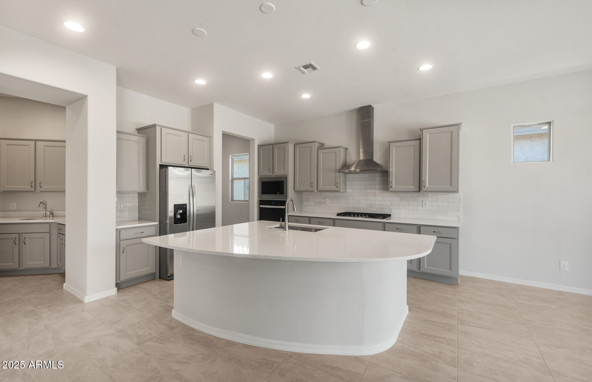 7736 W Mockingbird Way