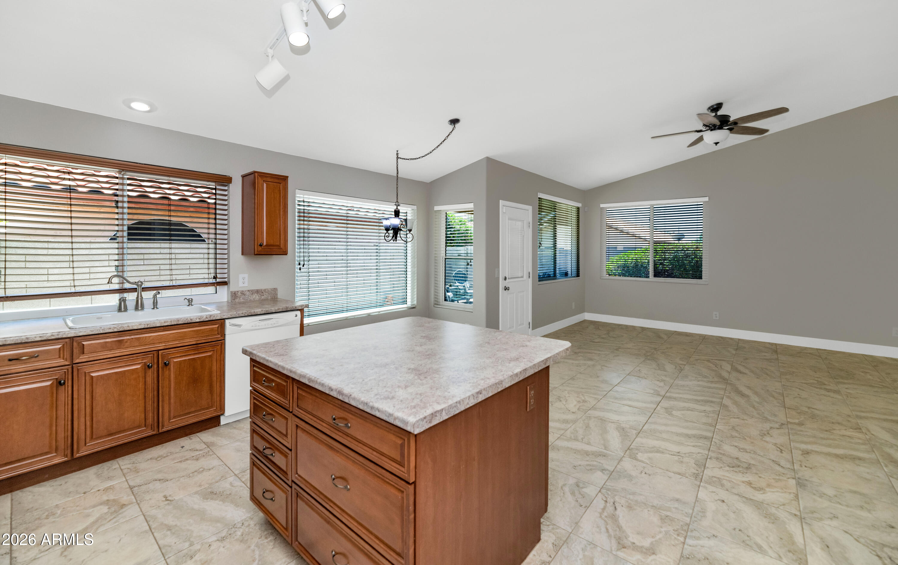 PARKRIDGE - Residential
