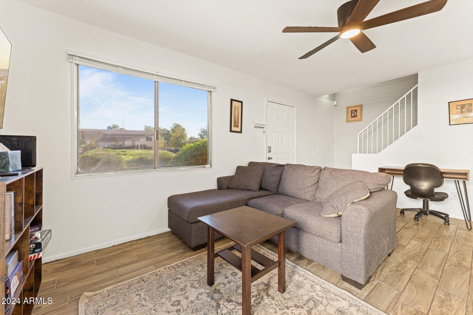 8111 E GLENROSA Avenue