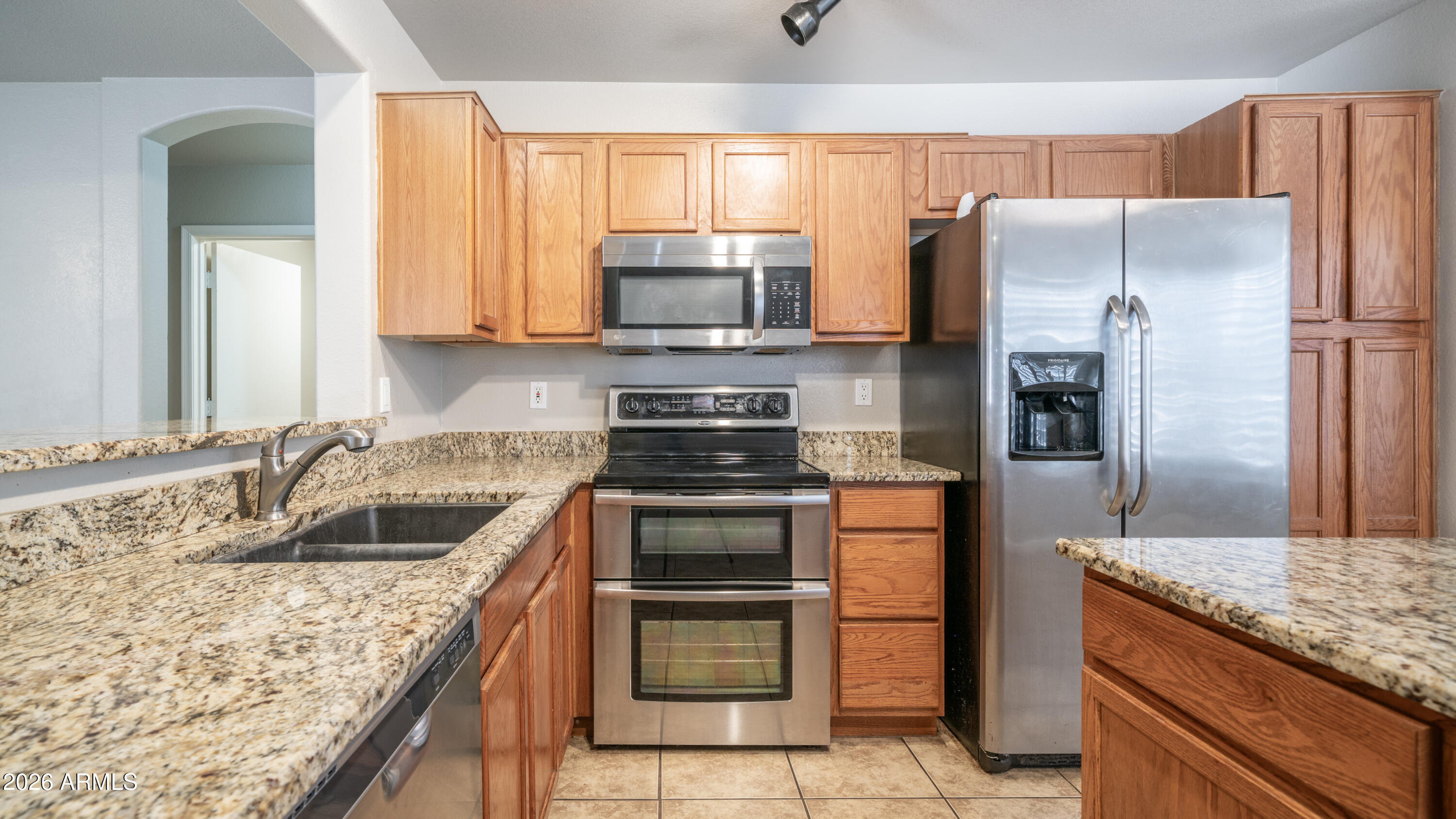1462 W 19TH Avenue