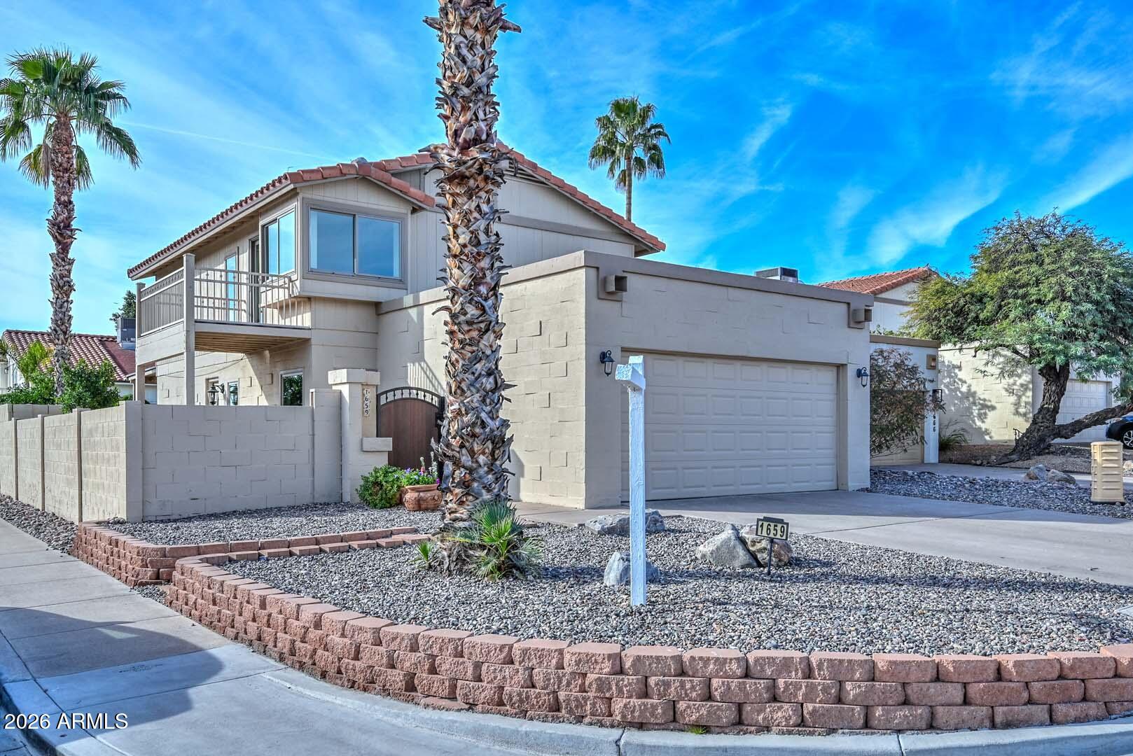 1659 E BLUEFIELD Circle