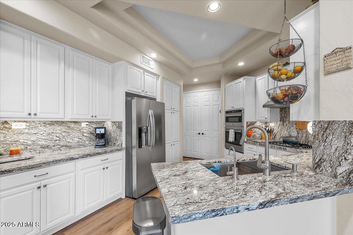 20802 N GRAYHAWK Drive 1164