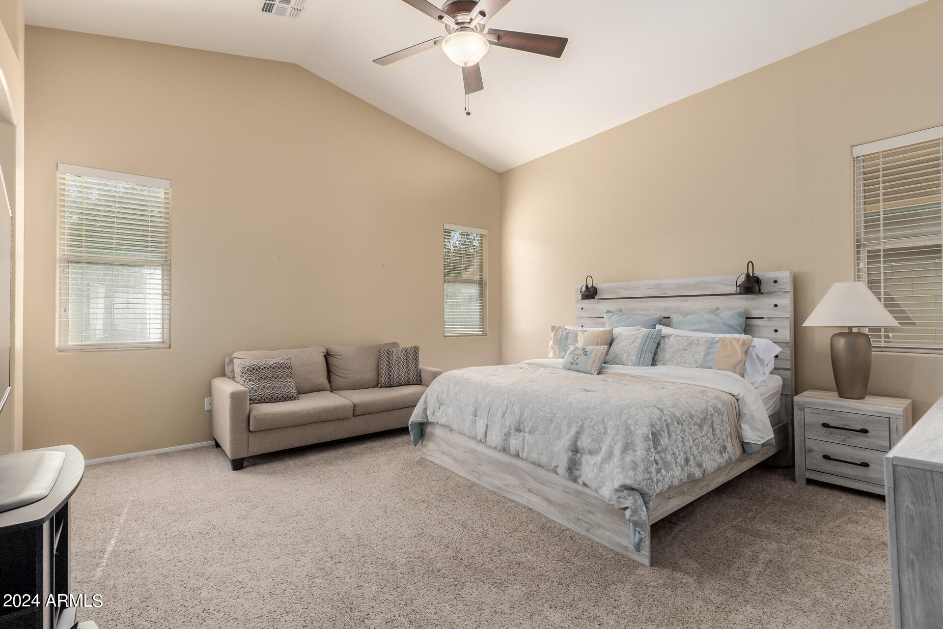 17271 W SMOKEY Drive