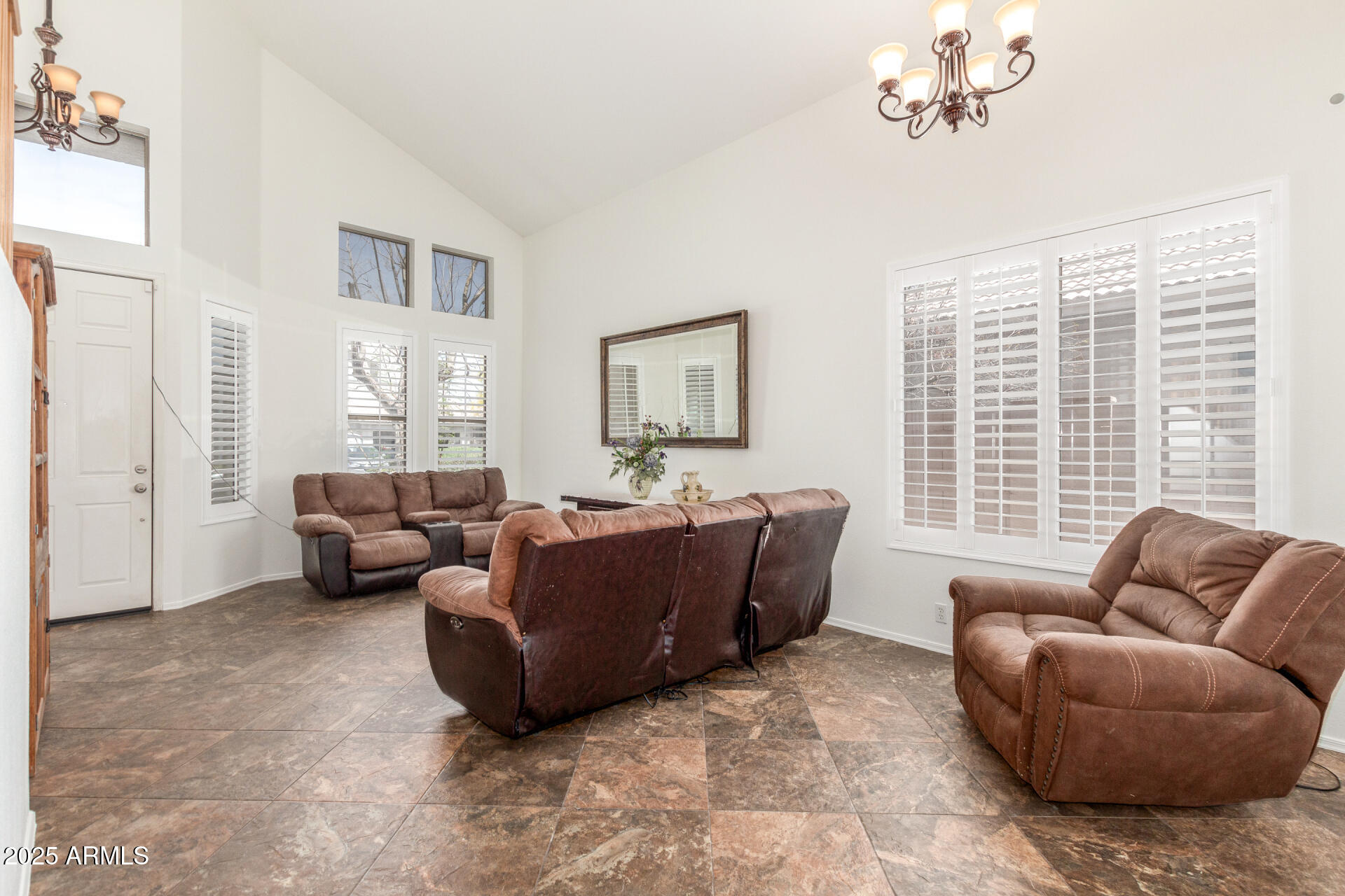 3419 W VIA MONTOYA Drive