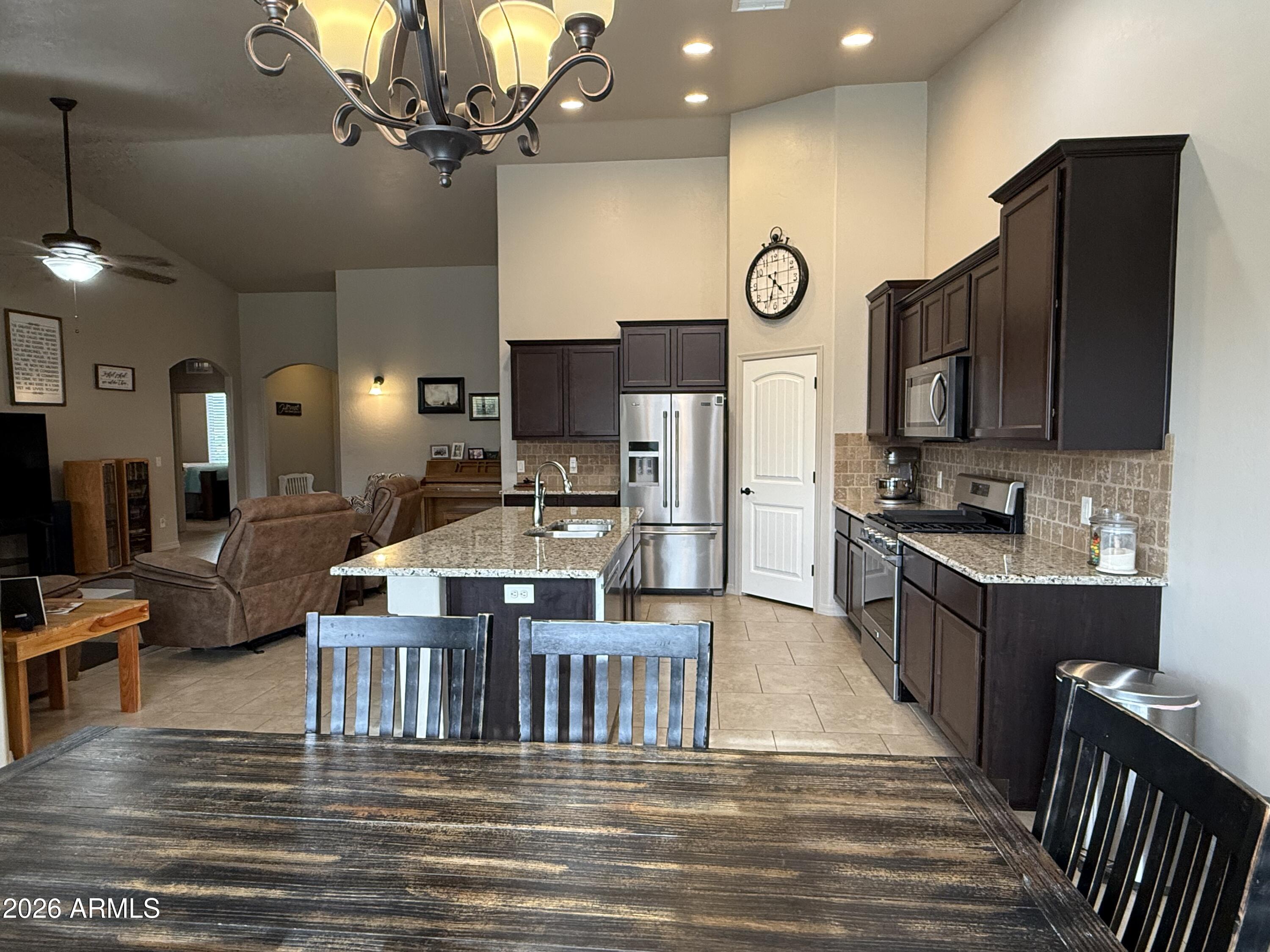 MESA VERDE ESTATES - Residential