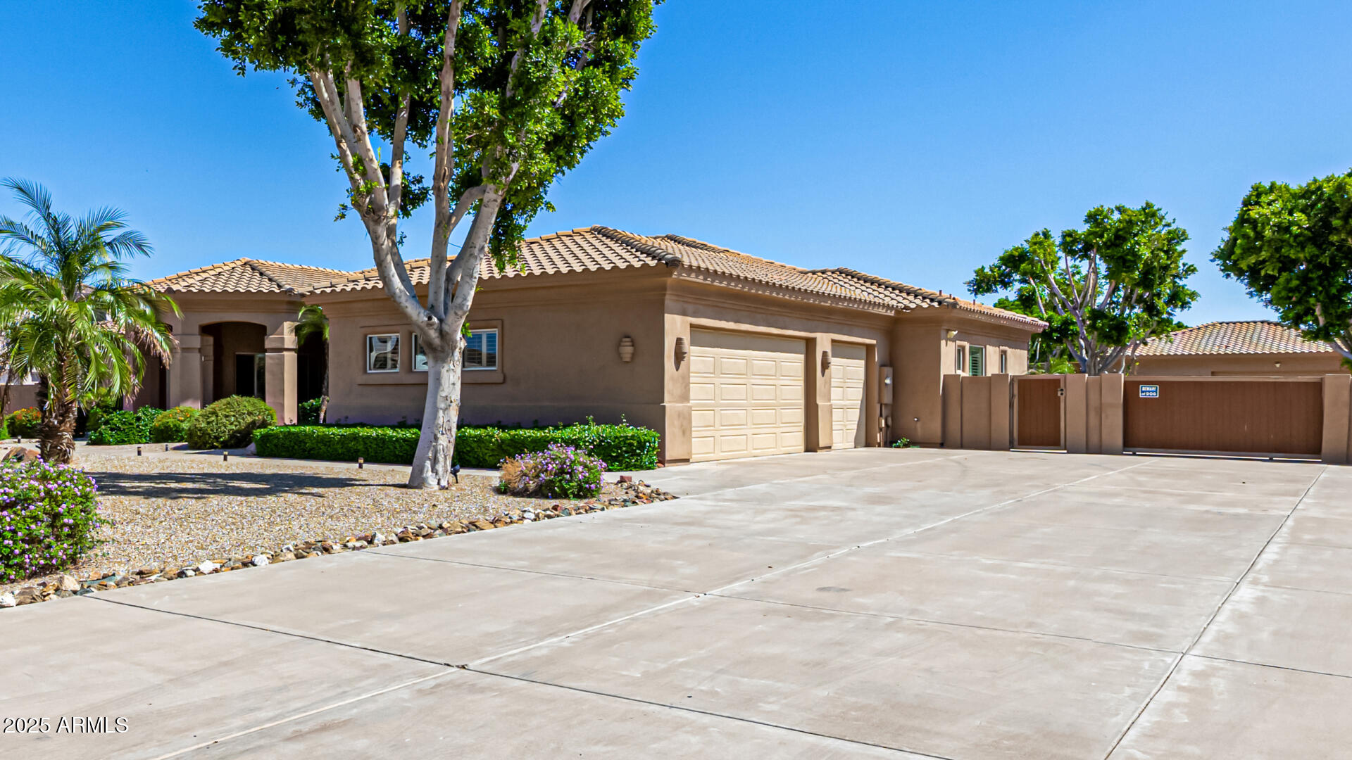 9525 W CAMINO DE ORO Drive