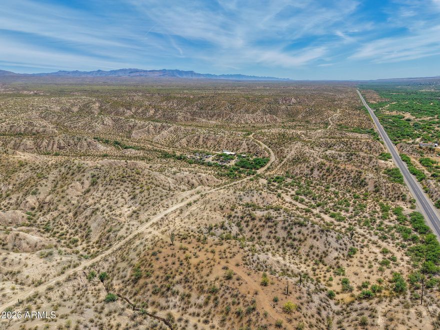 Great opportunity in Winkelman! This 138.31-acre property (over 6 million sq ft) includes 39 subdivided lots, making it perfect for development or investment. Enjoy wide-open desert views, privacy, and easy access to Phoenix and nearby towns. A rare chance to own a large piece of land with built in potential.