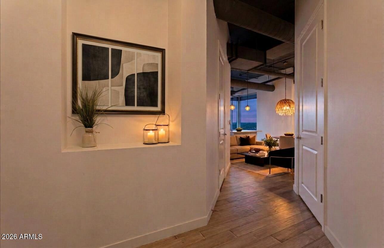 1 E LEXINGTON Avenue 1302