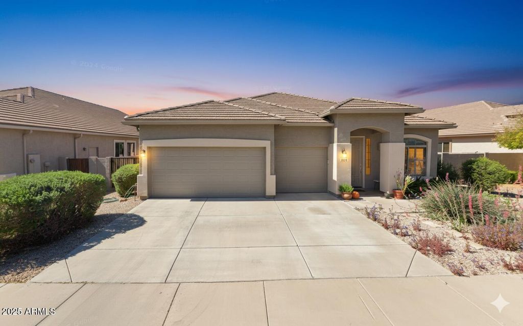 Photo of 18115 E Via Jardin, Gold Canyon, AZ 85118 (MLS # 6921955)