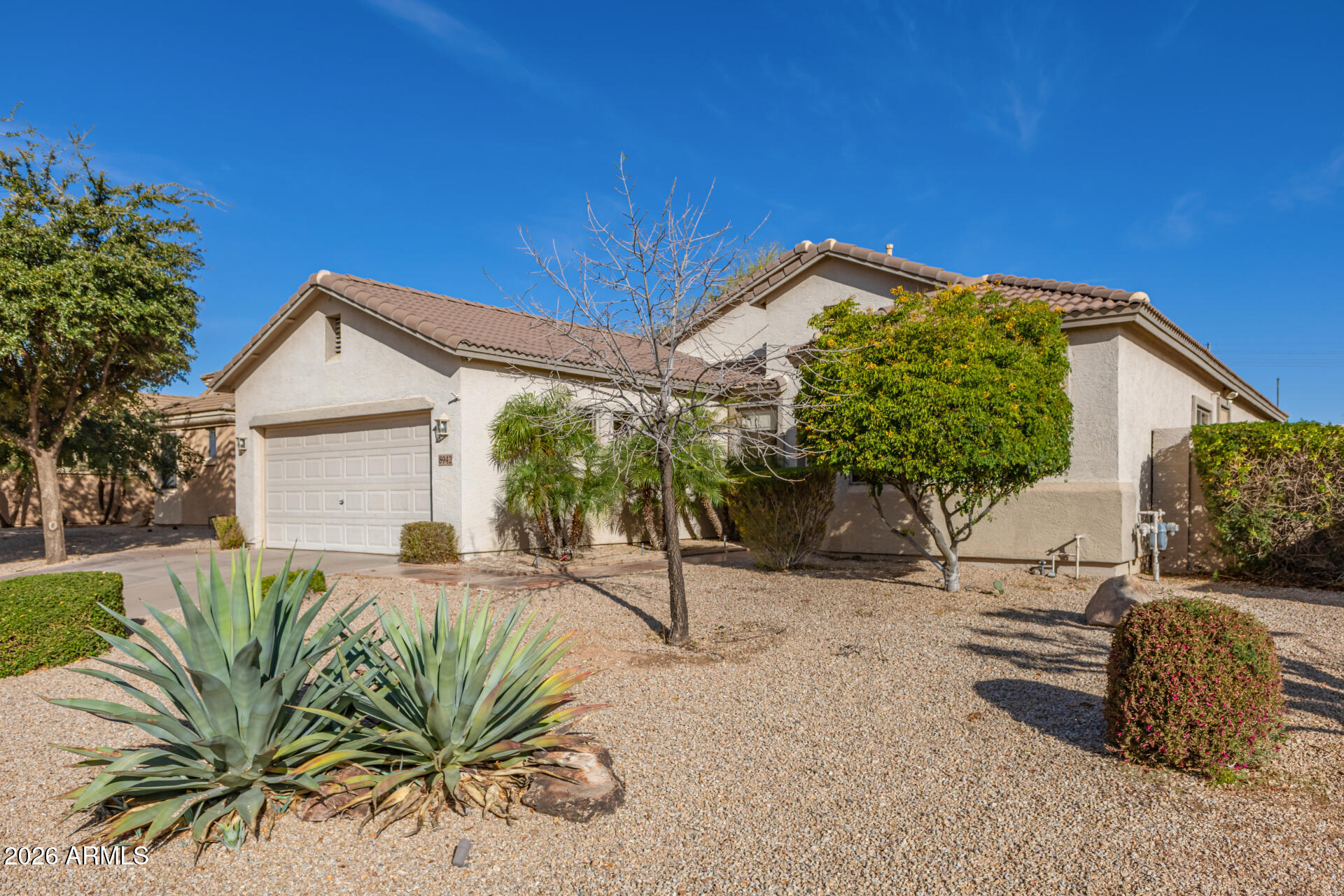 8942 E HOBART Street