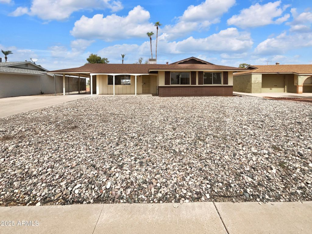 Photo of 10414 W Sun City Boulevard, Sun City, AZ 85351 (MLS # 6926294)