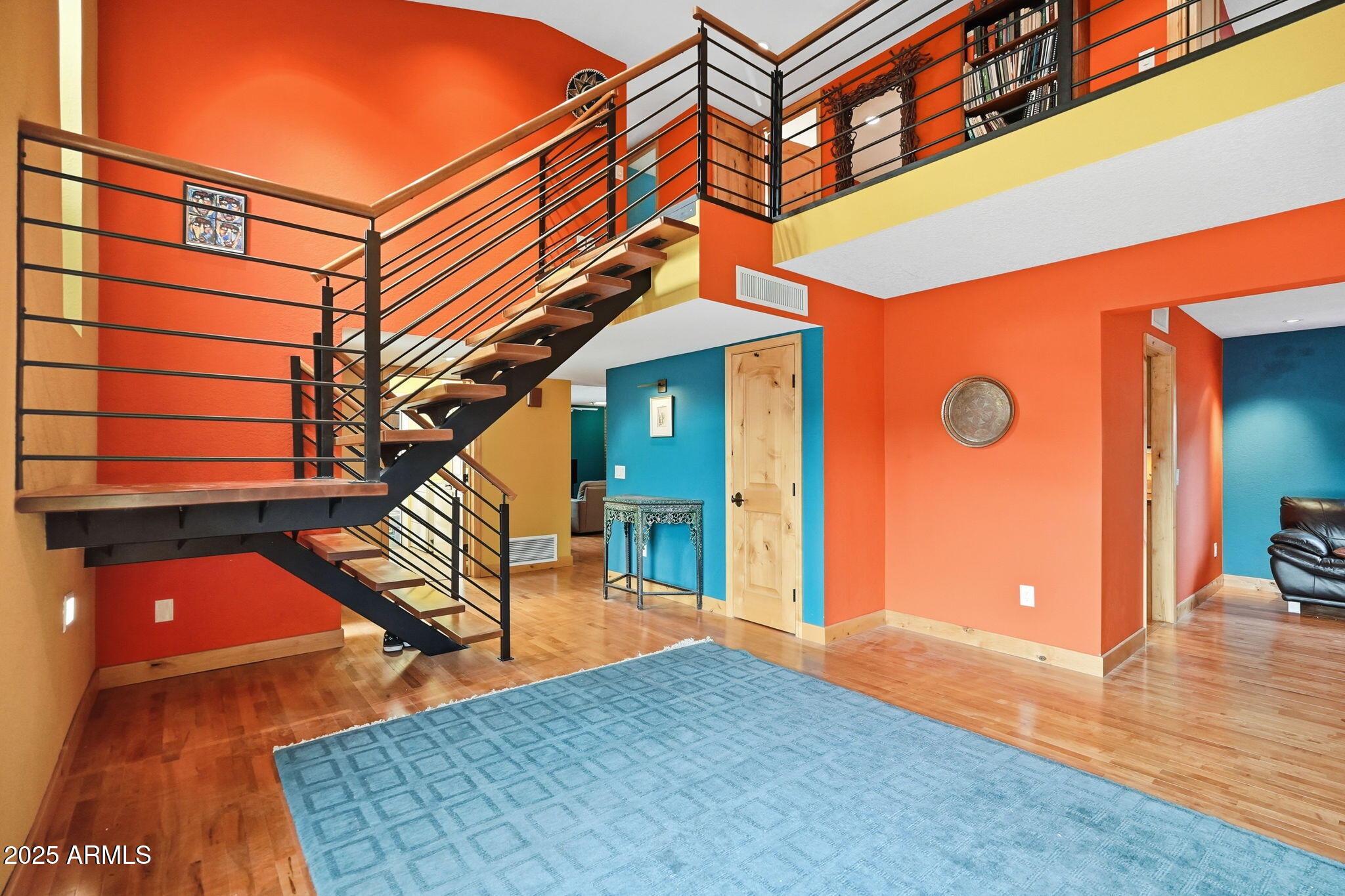 1608 E EDGEWATER Drive