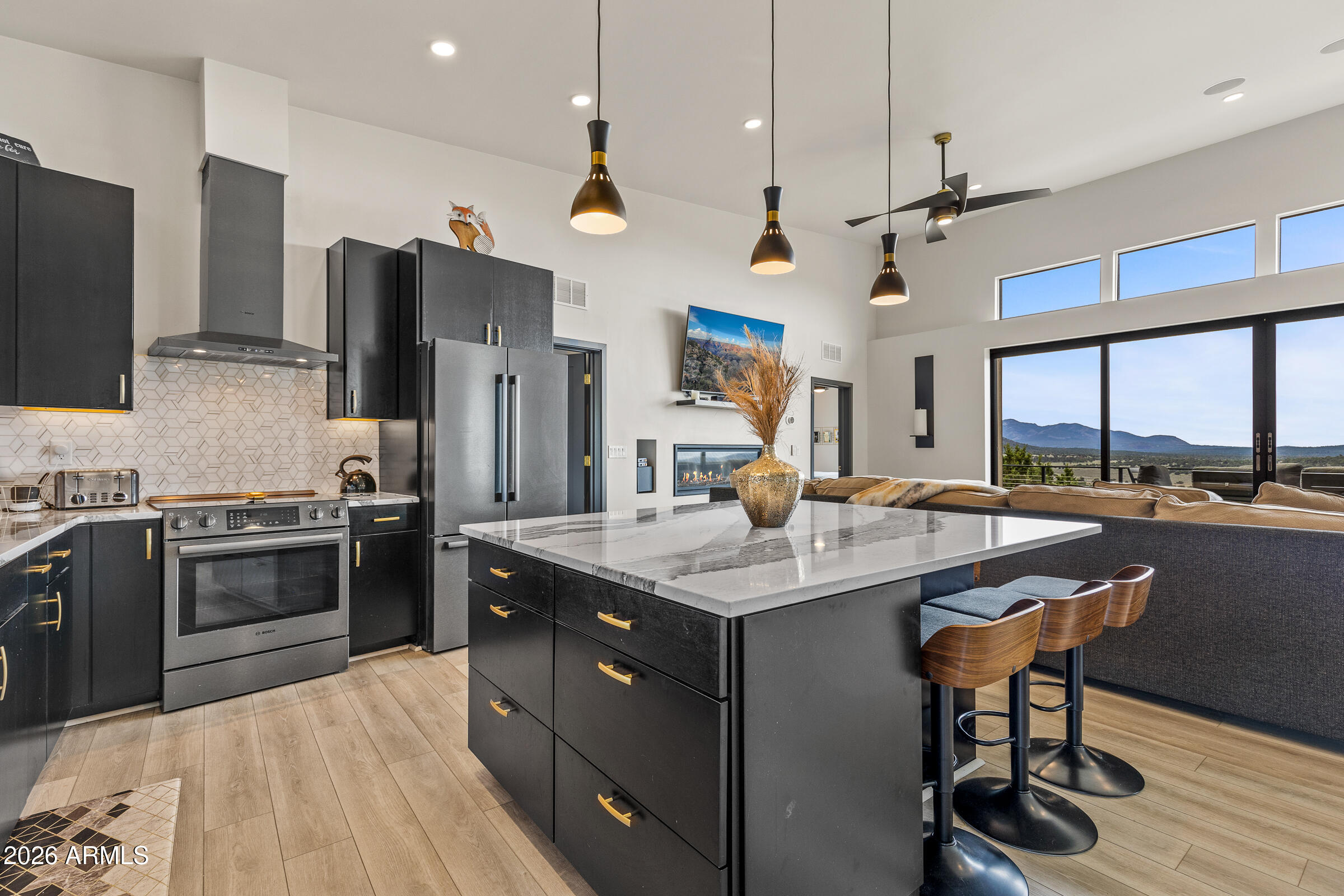 1720 E SAGEBRUSH Road