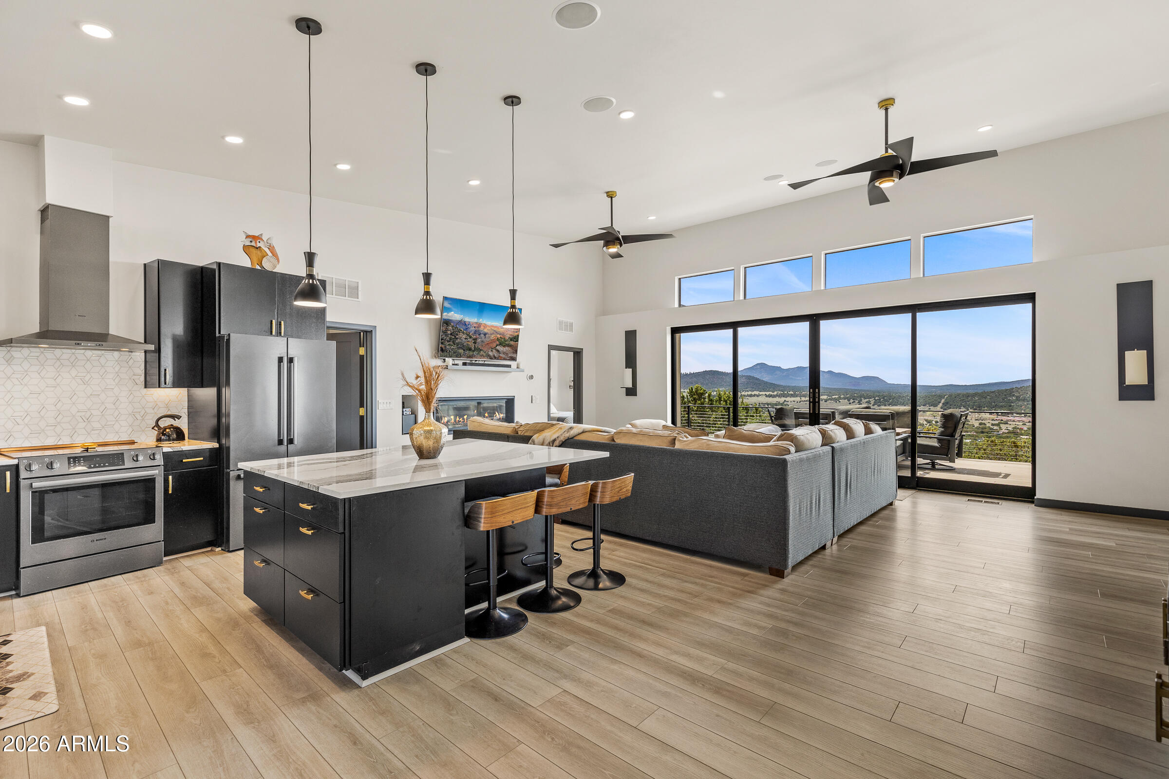 1720 E SAGEBRUSH Road