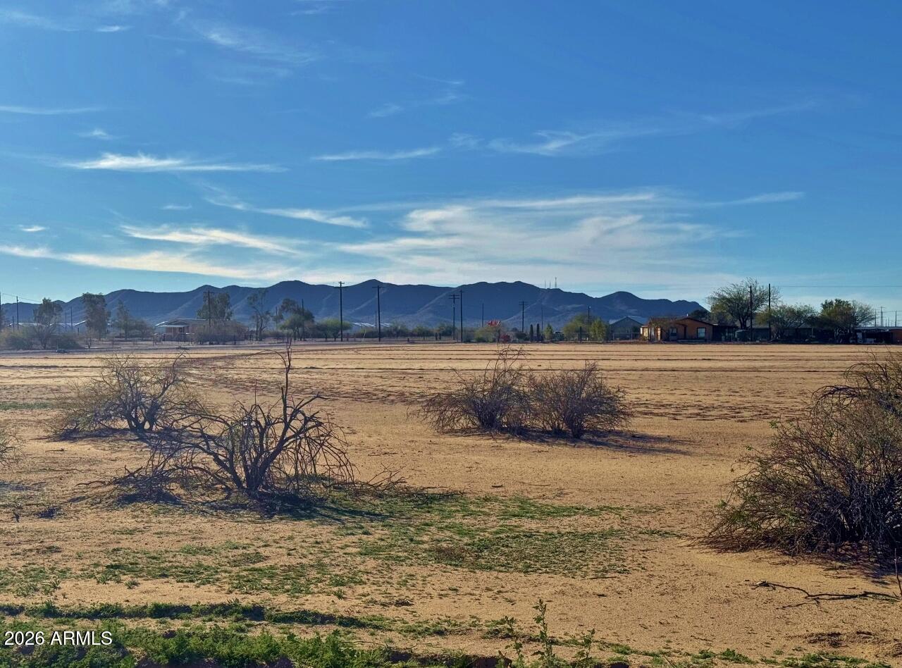 000 N Roughcut Road 011U