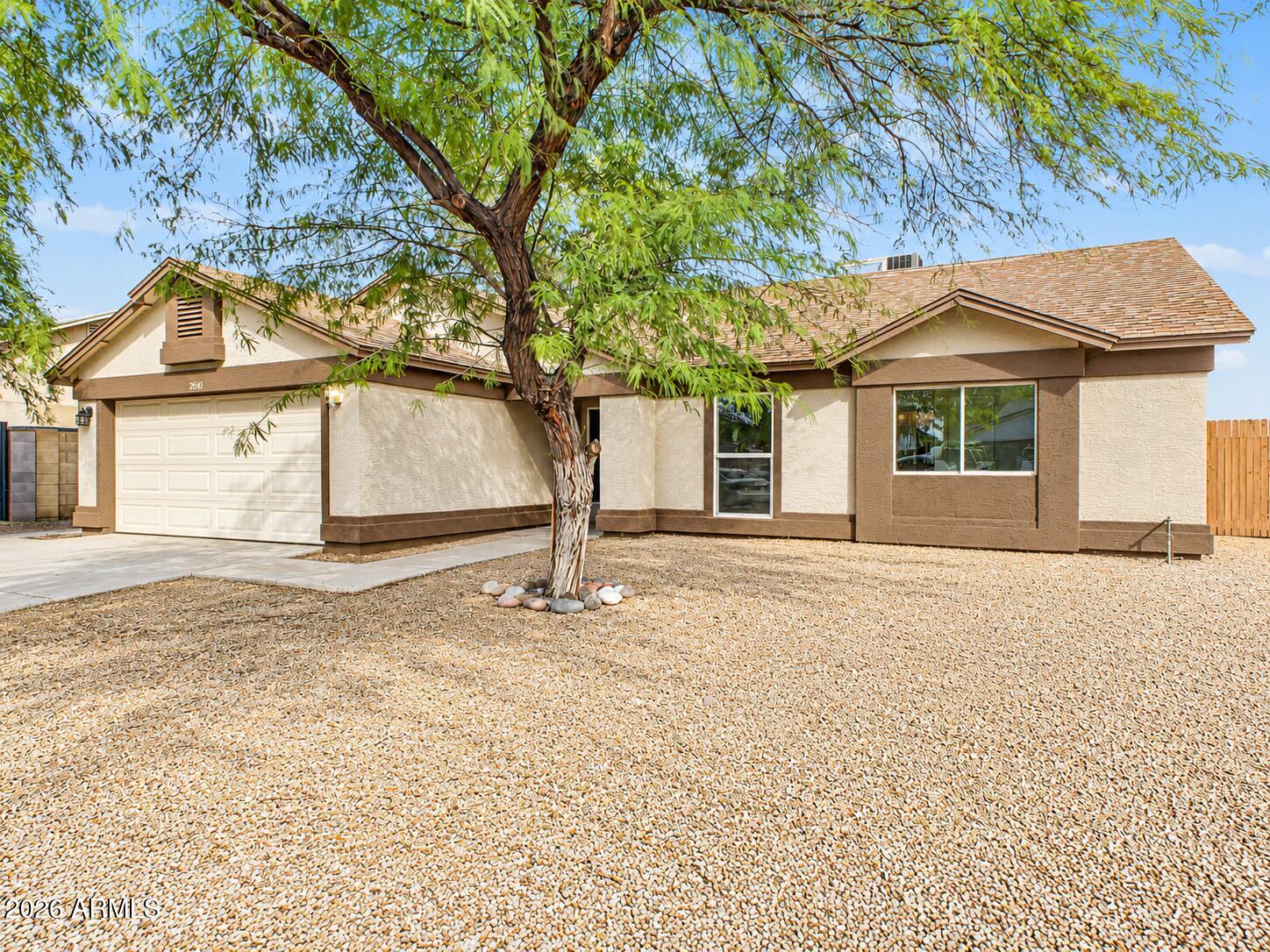 7960 W DENTON Lane