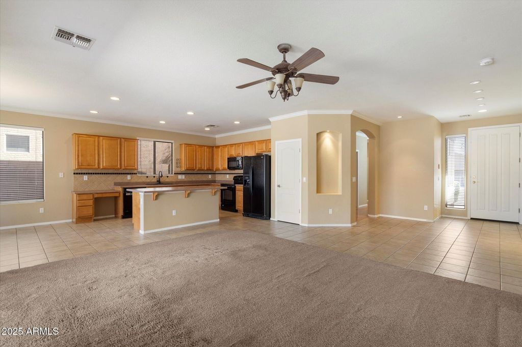 Photo of 9248 W Pontiac Drive, Peoria, AZ 85382 (MLS # 6929095)