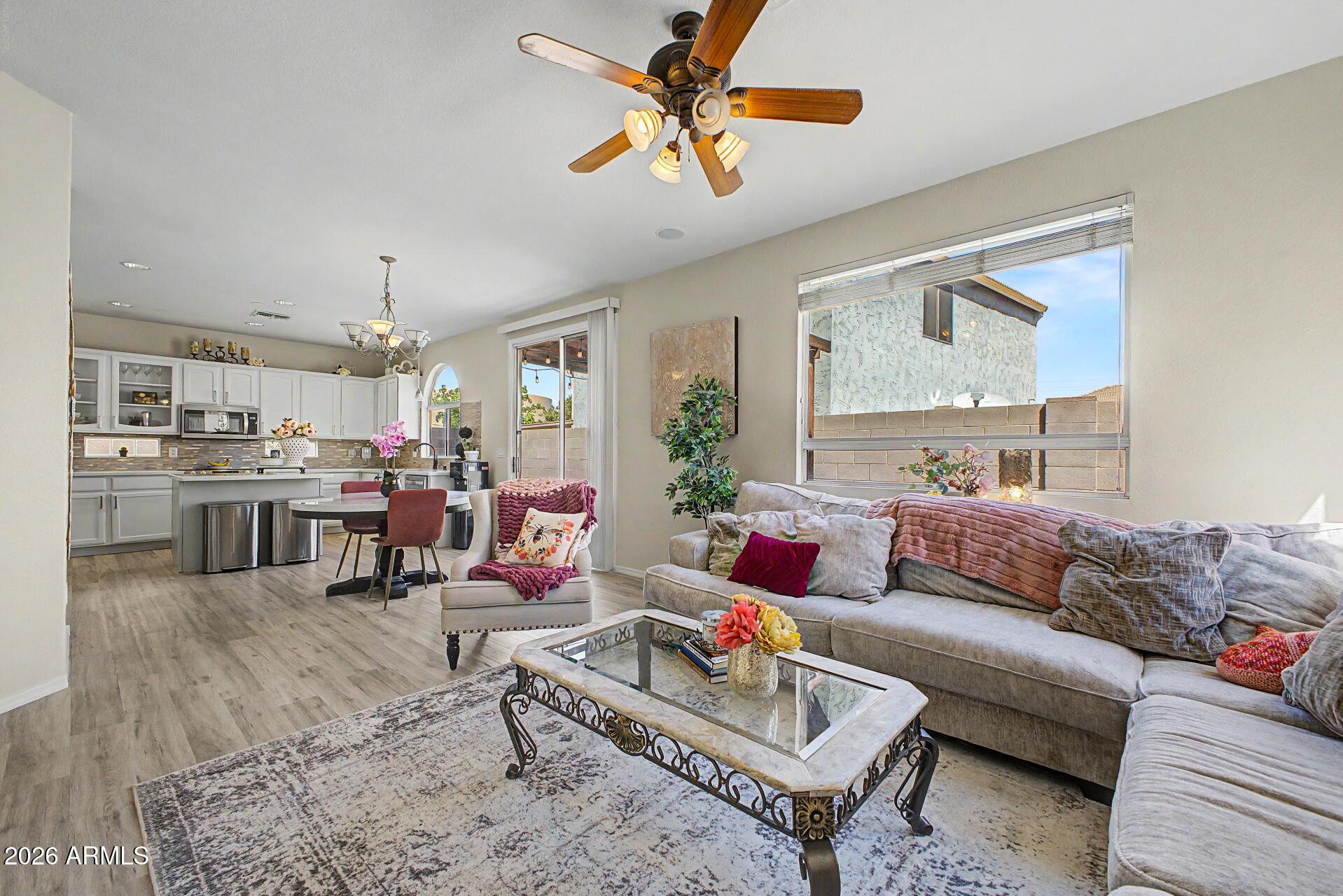 1166 E ALTADONNA Street