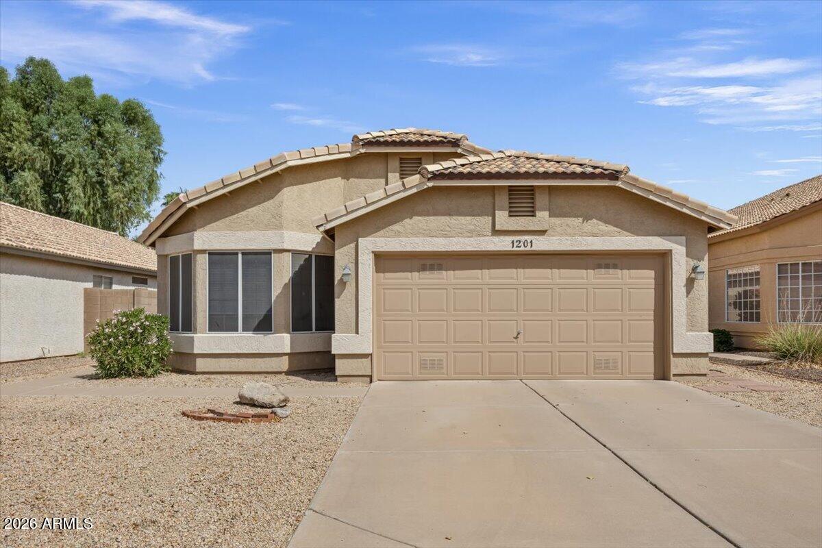 1201 N Woodburne Drive