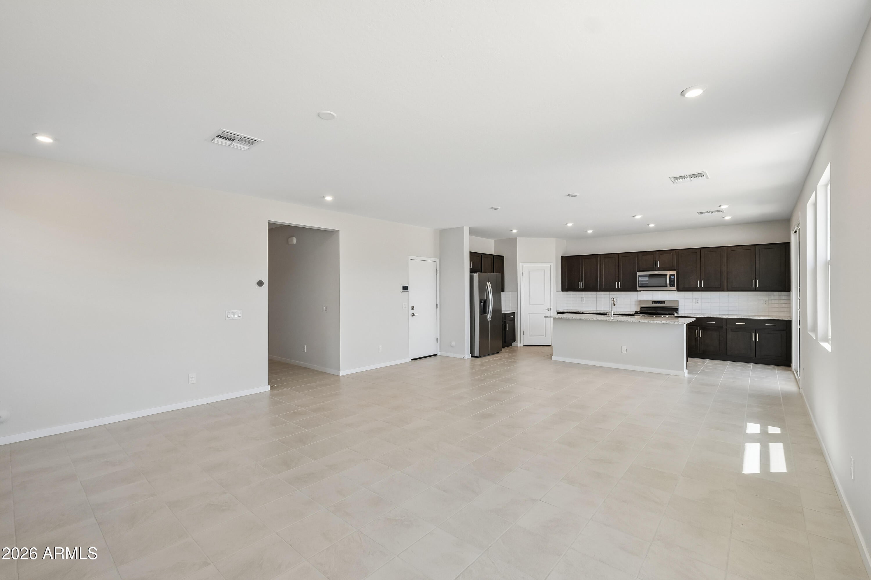 18280 W CALLE LEJOS --