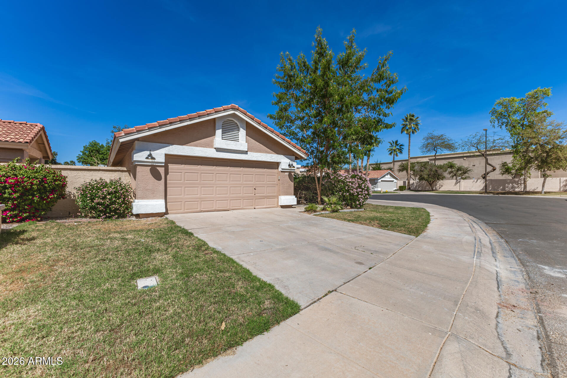 918 W BARBADOS Drive