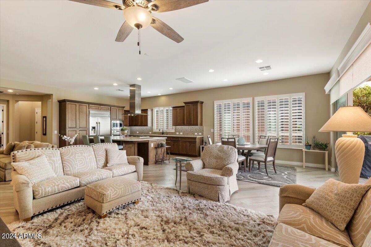 Homes for Sale in Queen Creek Arizona 4 578 E LADDOOS Avenue