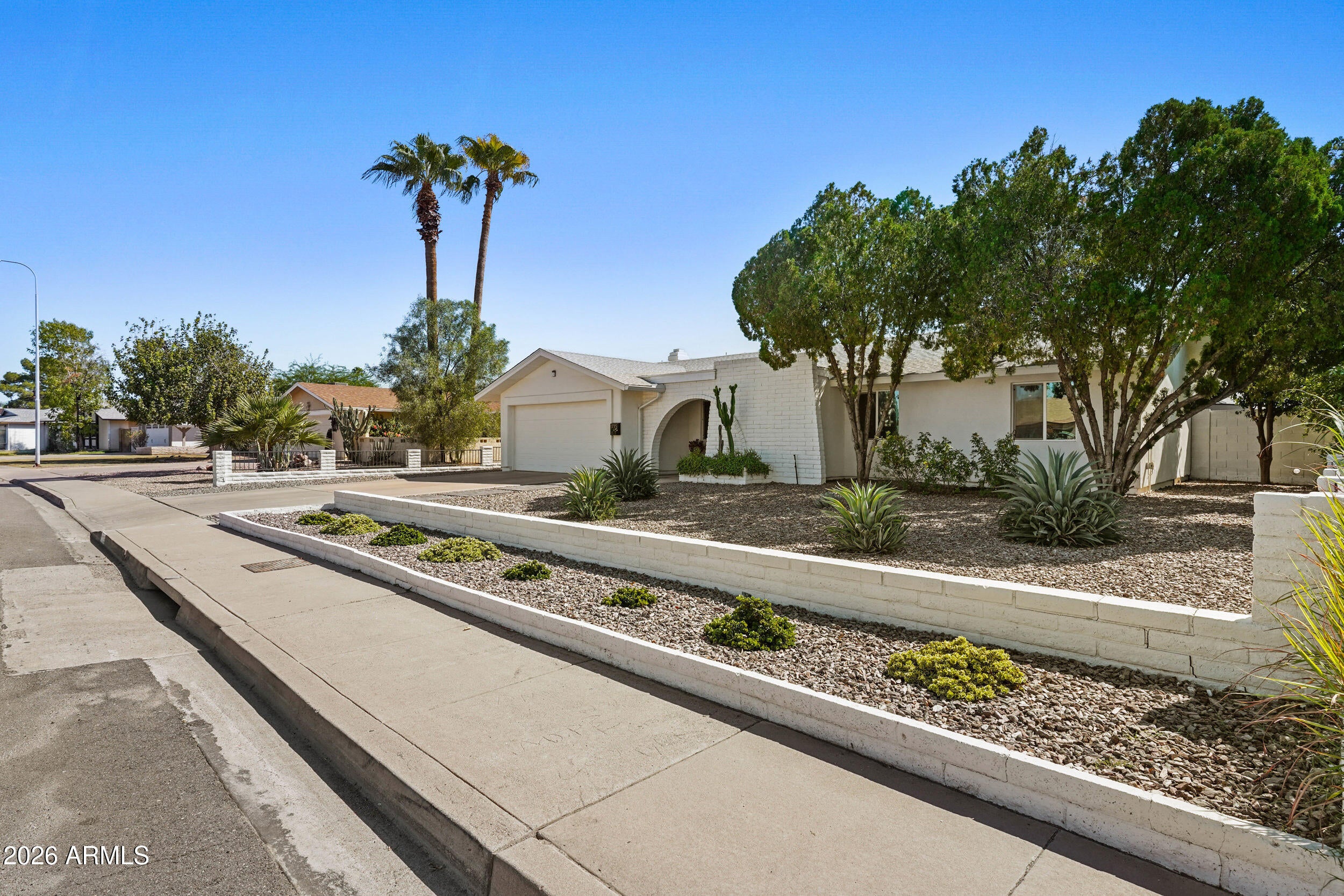 1135 E BELL DE MAR Drive