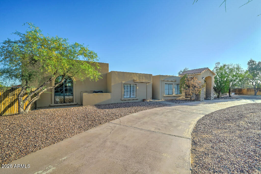 6519 E CACTUS Road