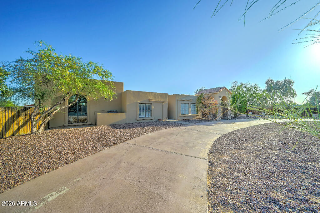 6519 E CACTUS Road