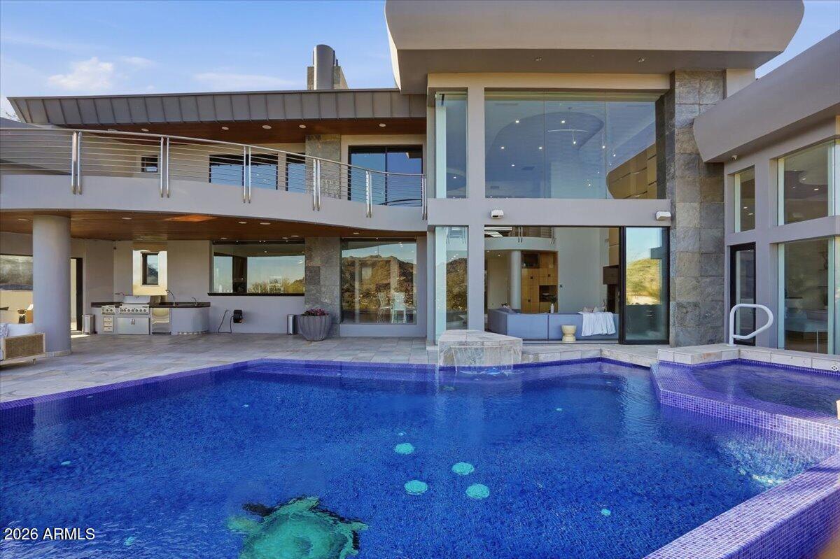 4550 E FOOTHILL Drive