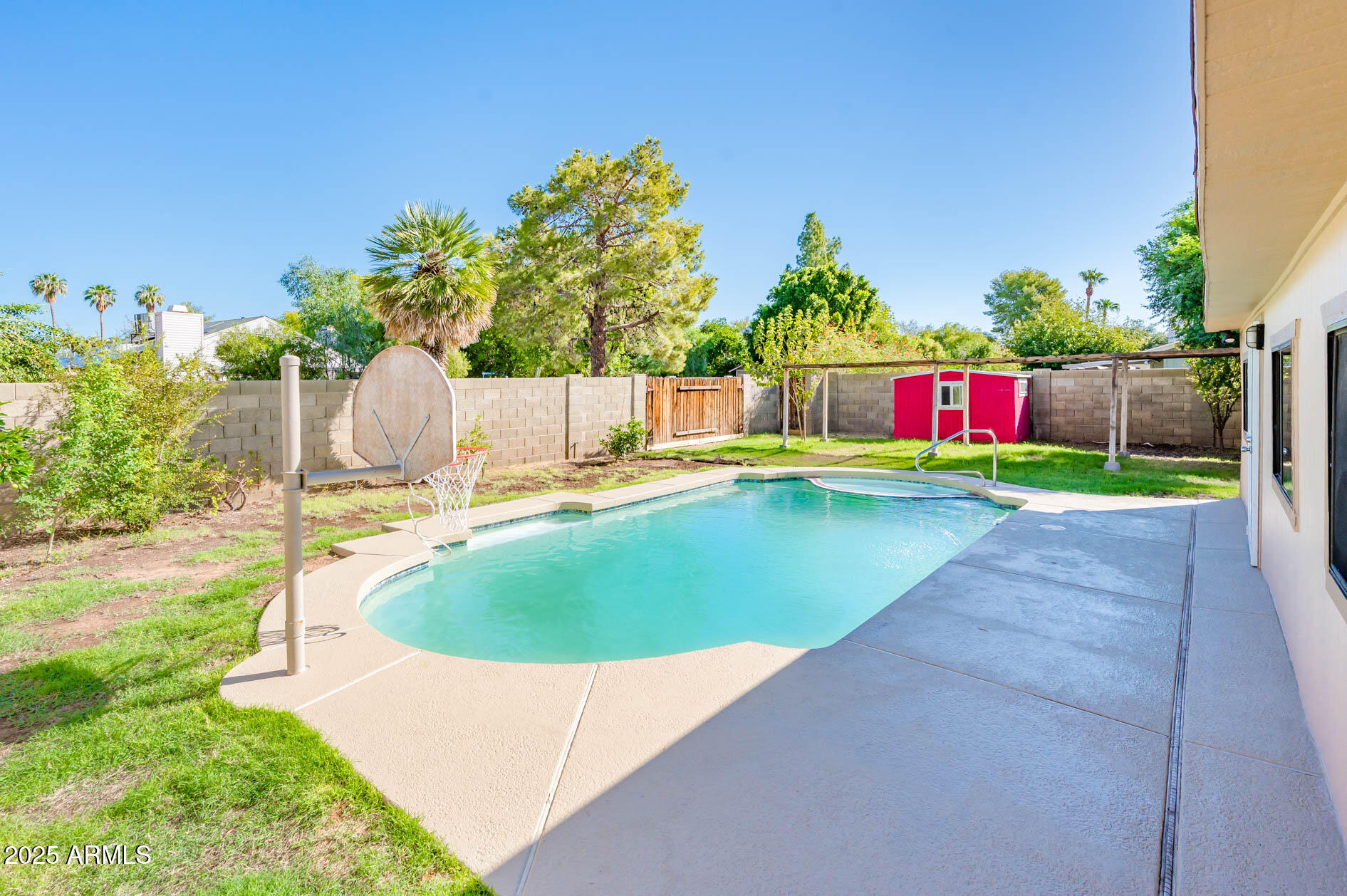 1212 W Mesquite Street