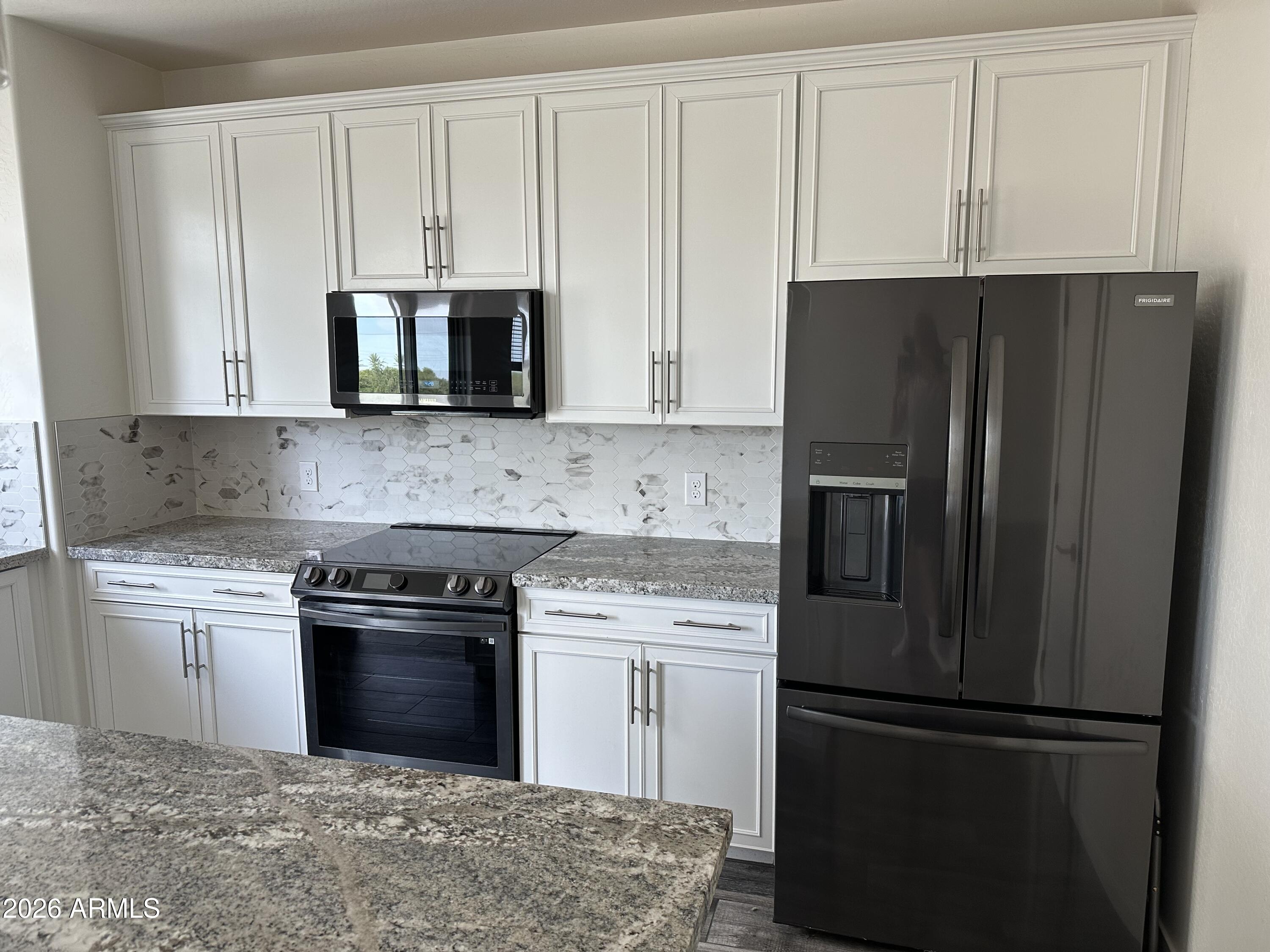 300 N GILA SPRINGS Boulevard 282