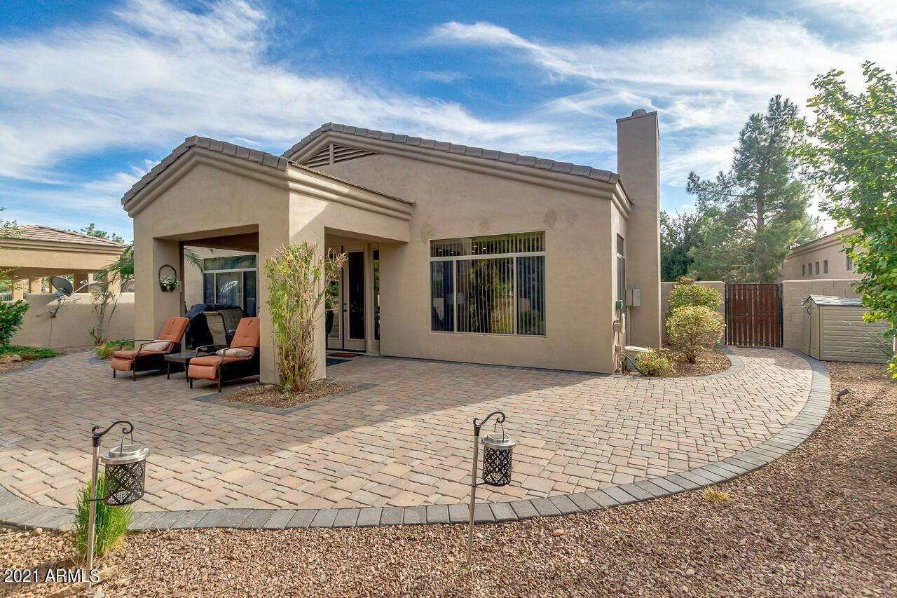 3922 E Carson Road