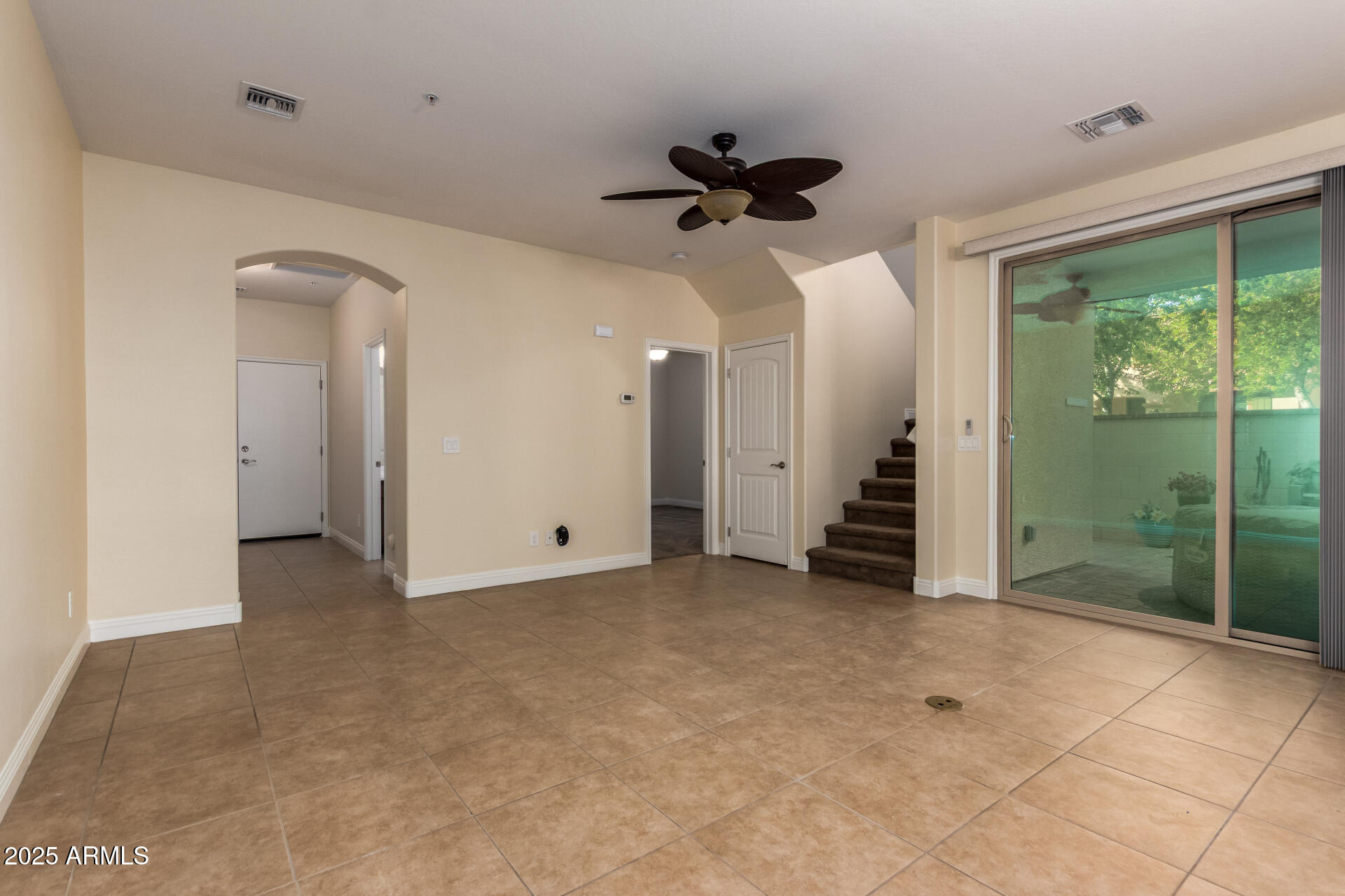 20977 W HAMILTON Street