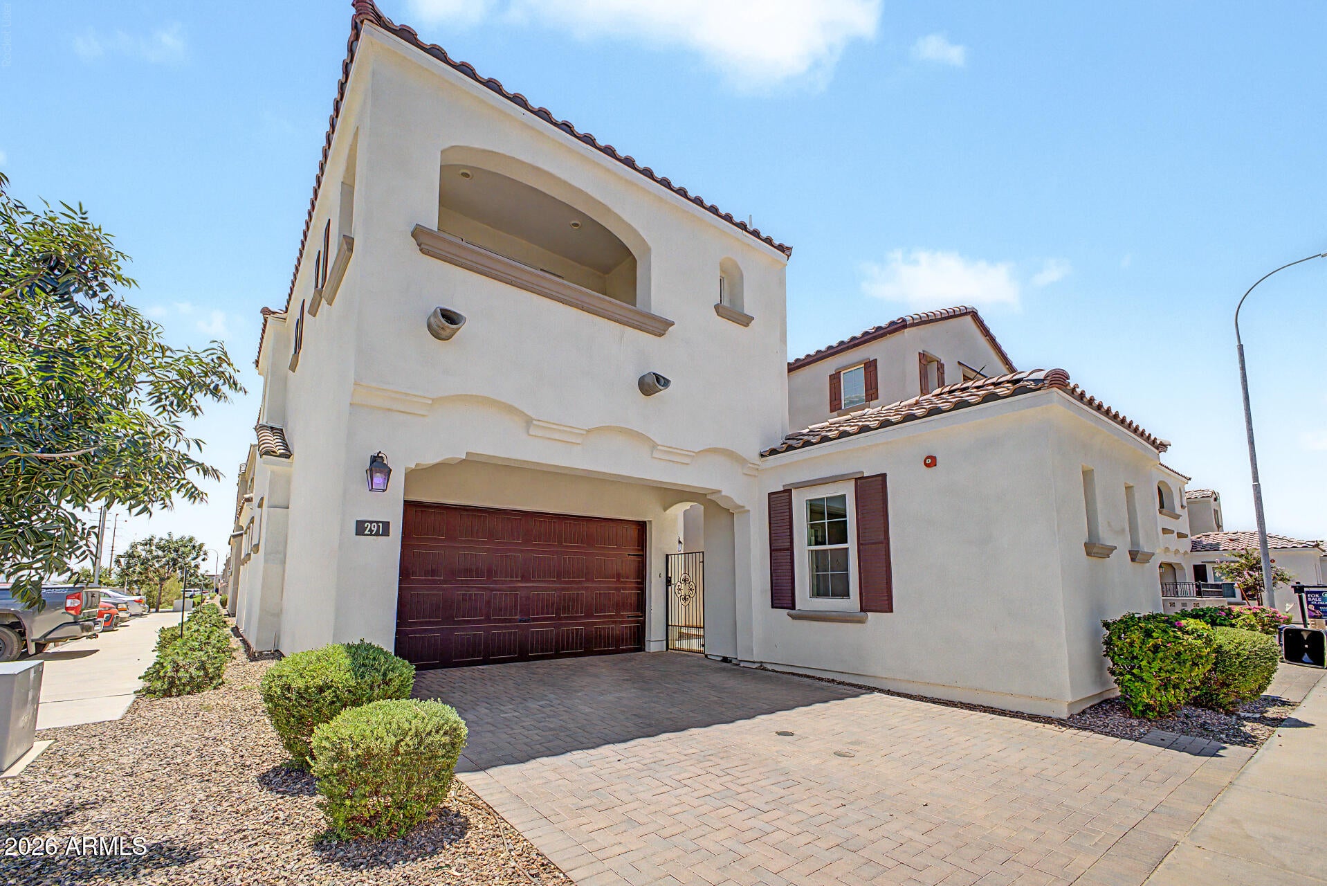 291 E MARKWOOD Drive