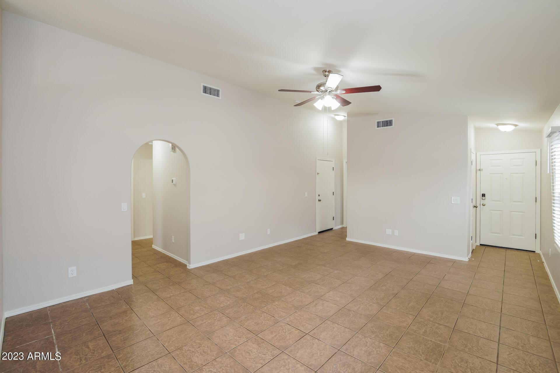 25279 W Parkside Lane S