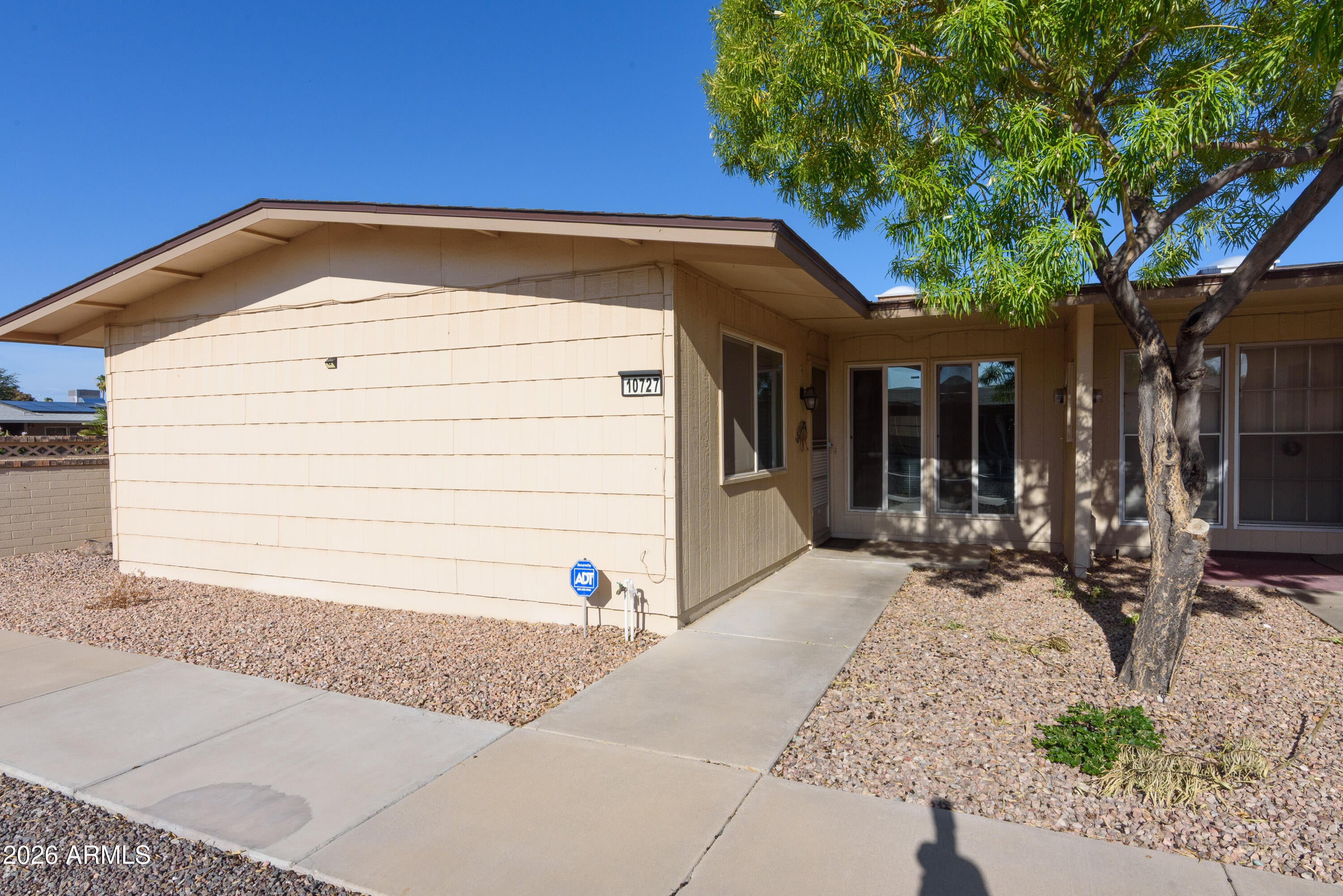 10727 W SANTA FE Drive