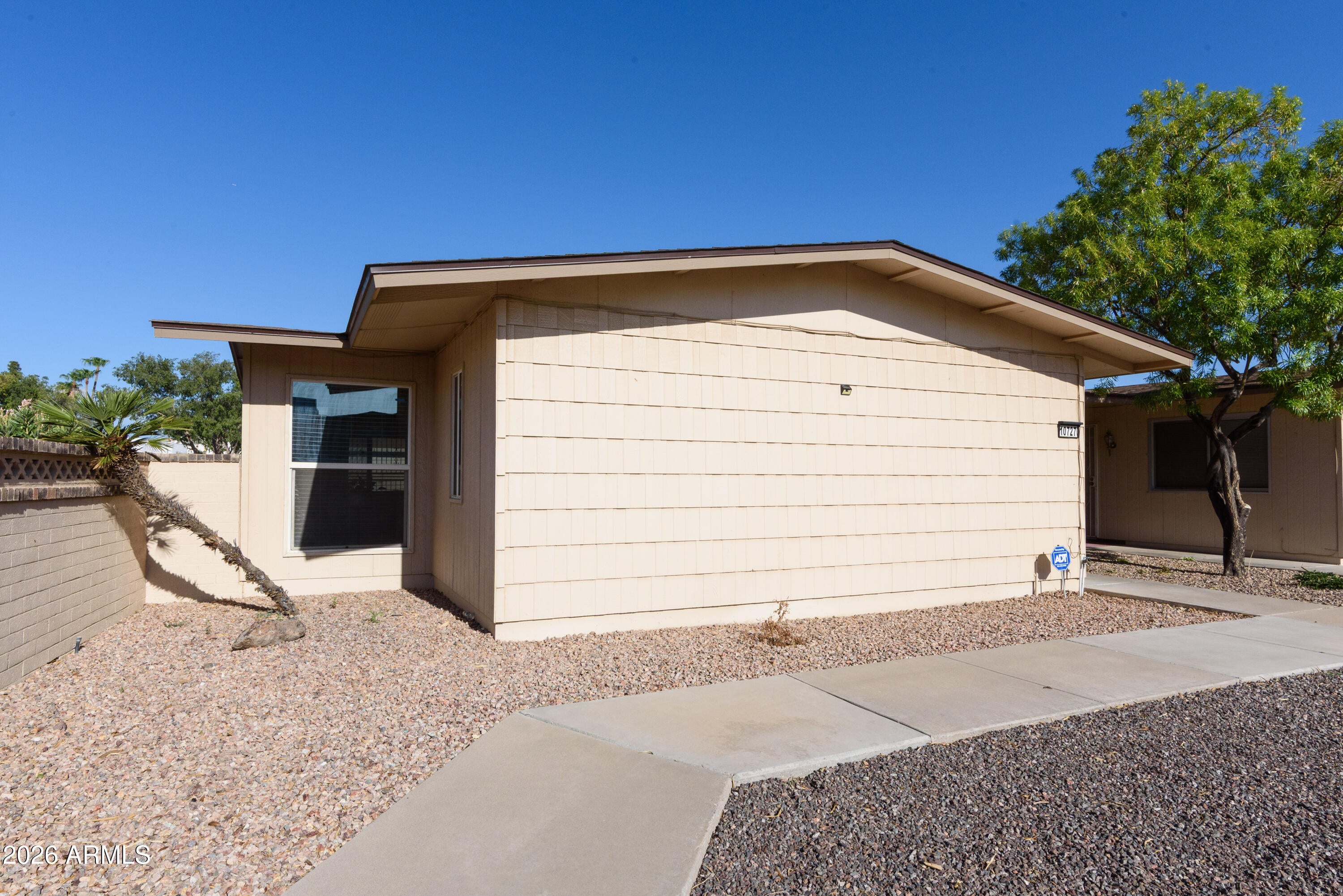10727 W SANTA FE Drive