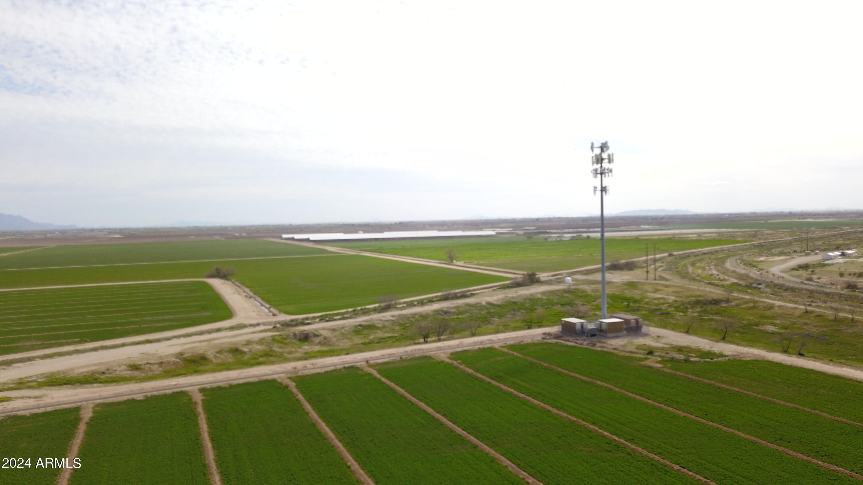 18100 N WALKER BUTTE Drive -