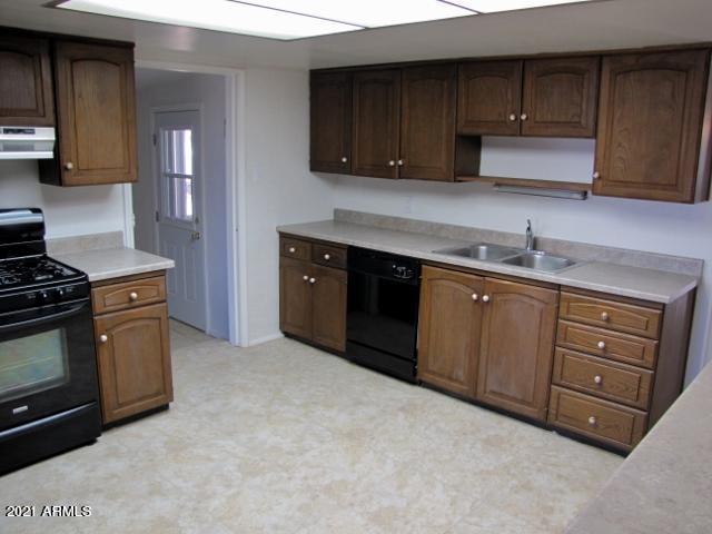 HUACHUCA VILLAGE RESUB - Residential Lease