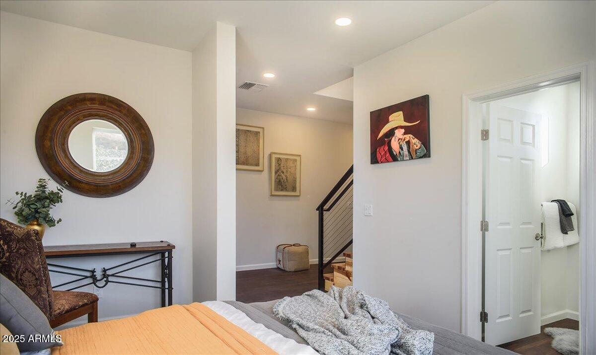 Wee Hollow - Residential