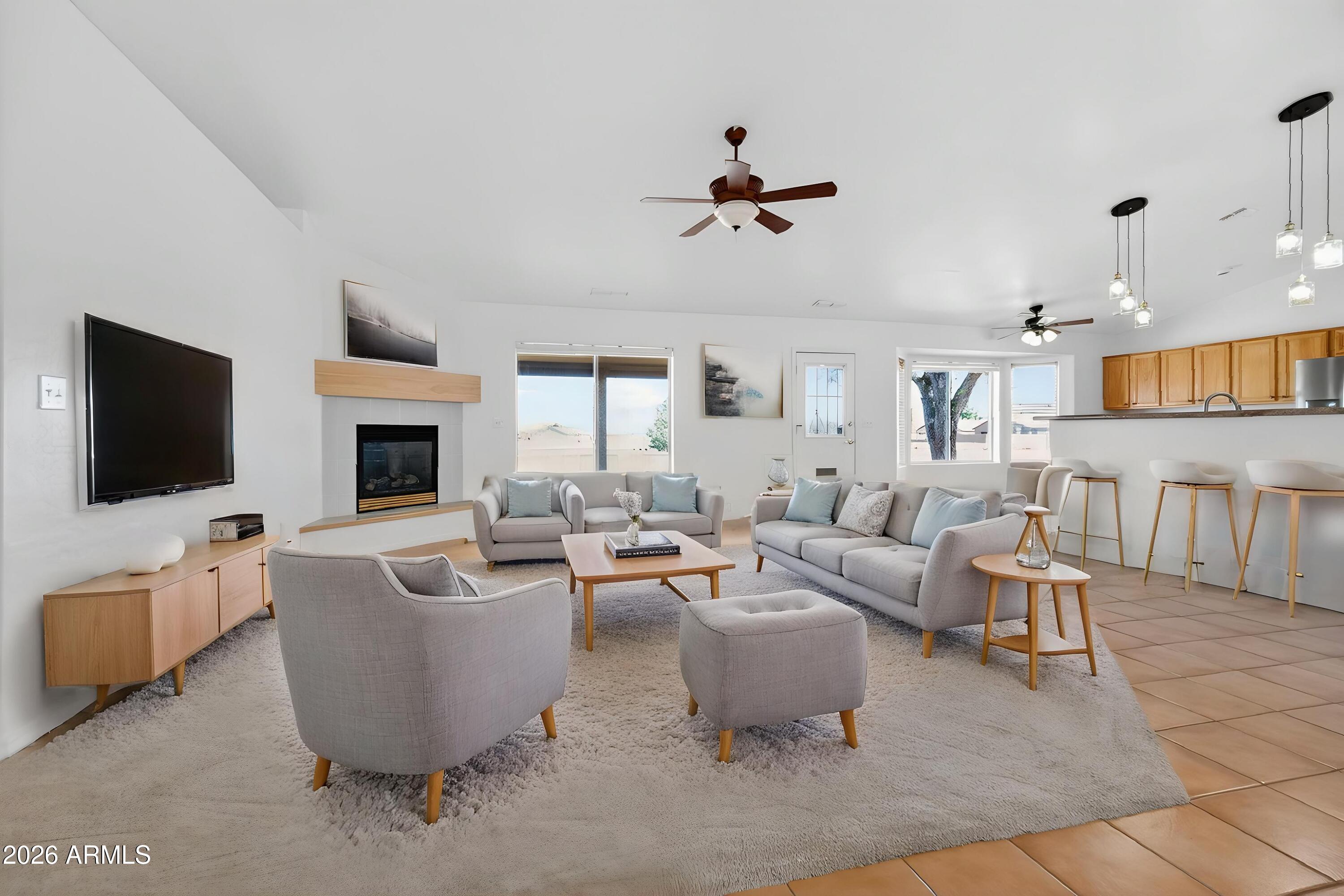 7446 N VIEWSCAPE Drive